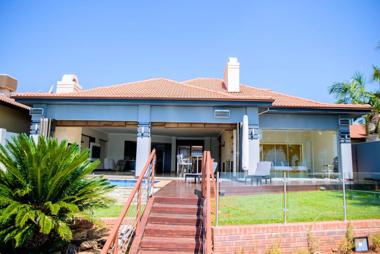 Villa Dam View House à Hartbeespoort Extérieur photo